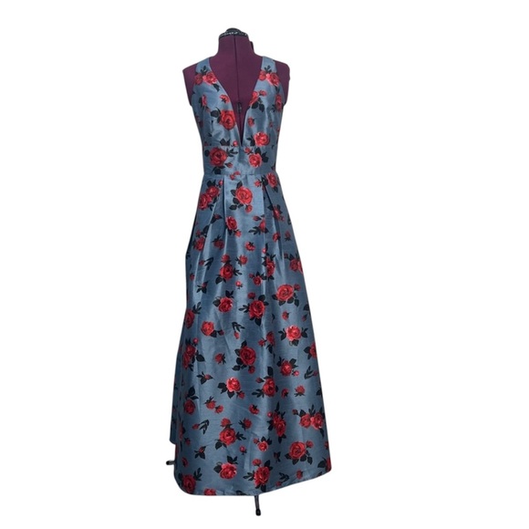 eShakti - Women's Blue Rose Pattern Dupioni Sleeveless Dress - Picture 5 of 12